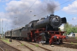 Dampflokomotive 23 042 in Aktion (Bild: Steffen Remmel, 18.05.2007), 8. Kranichsteiner Bahnwelttage im Eisenbahnmuseum Darmstadt-Kranichstein. Ausfahrt der Dampflokomotive BR23 042 mit einem Pendelzug nach Darmstadt HBf.
